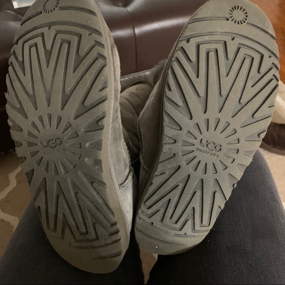 UGG Bailey Button Boots - Picture 7 of 7